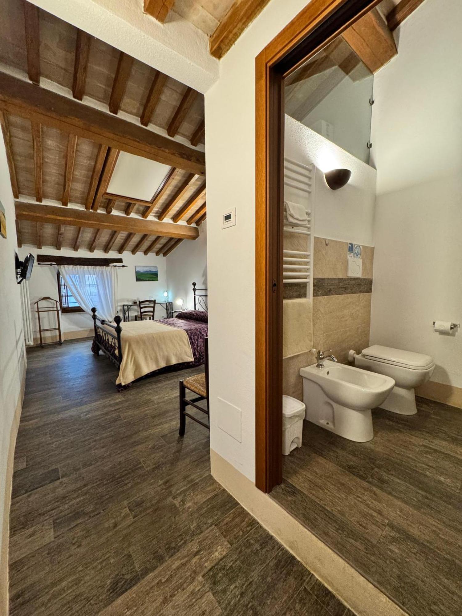 Camere La Carbonaia Pienza Exteriör bild
